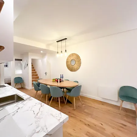 Apartment Urbanflat 224 - Prestige Parisian 5 Bedroom Paris