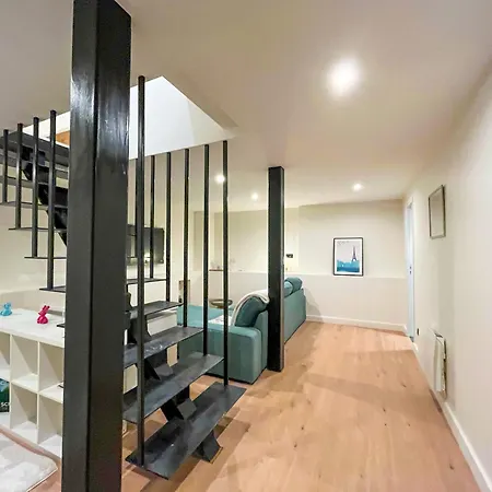 Urbanflat 224 - Prestige Parisian 5 Bedroom * Paris