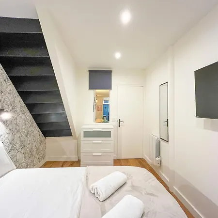 Urbanflat 224 - Prestige Parisian 5 Bedroom Apartment