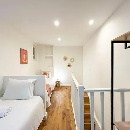 Apartment Urbanflat 224 - Prestige Parisian 5 Bedroom *