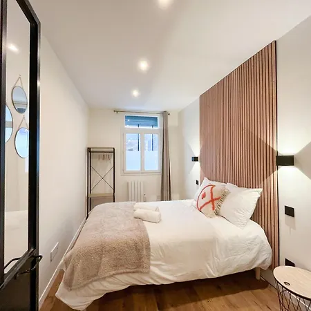 Urbanflat 224 - Prestige Parisian 5 Bedroom * Paris